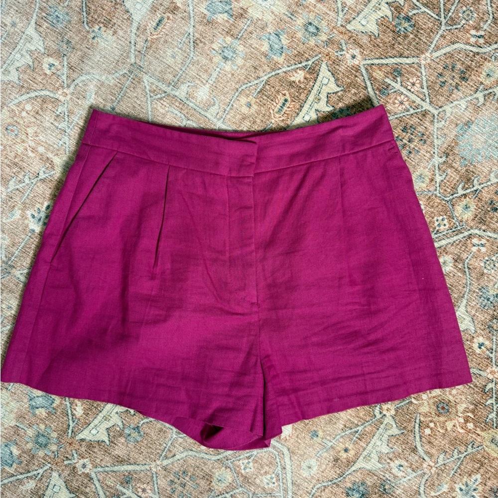Zara Linen Blend Pleated Shorts – Size M